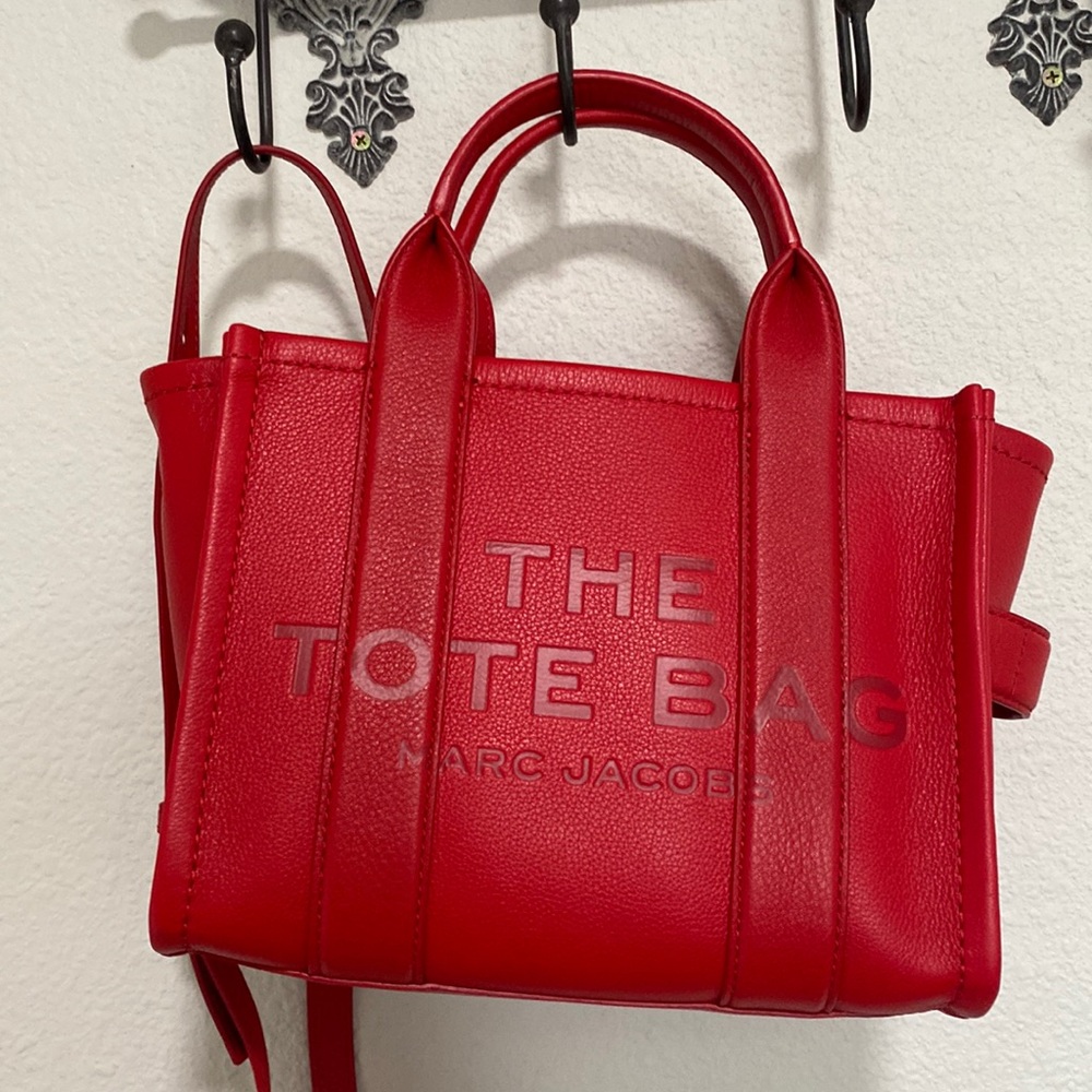 Marc Jacobs SMALL Leather Tote Red